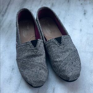 TOMS Herringbone Slip-On Loafers EUC